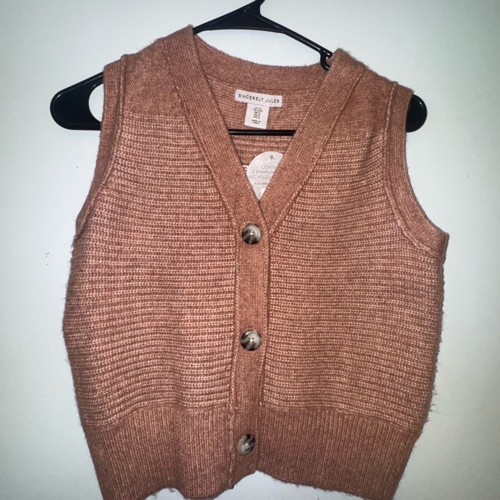 Sincerely Jules Women's Tan V-Neck Sweater Vest